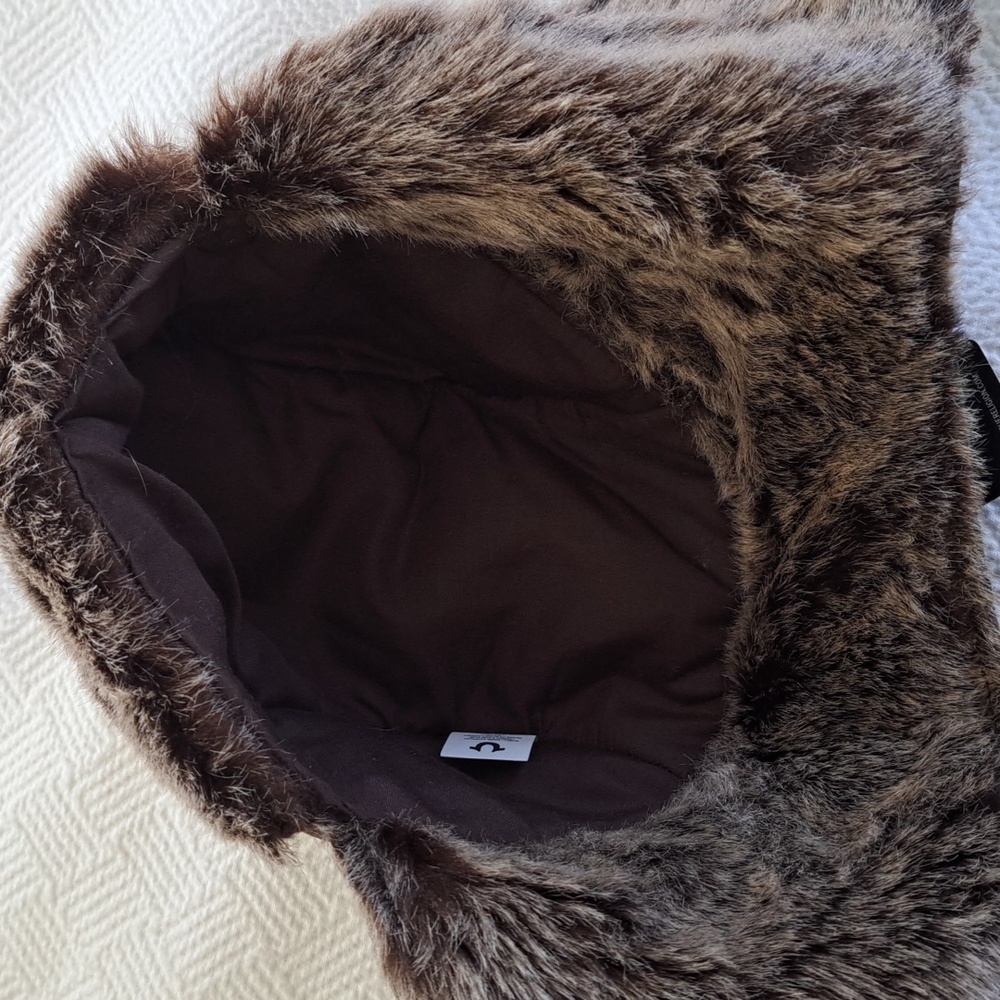 NWT TRUE RELIGION Womens Outdoor Olive Green Trapper Hat Faux Fur Chin Strap - Picture 5 of 8